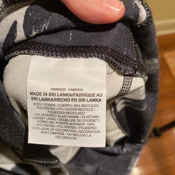 Nike Legend 2.0 Dri Fit Marble Leggings - Picture 6 of 8